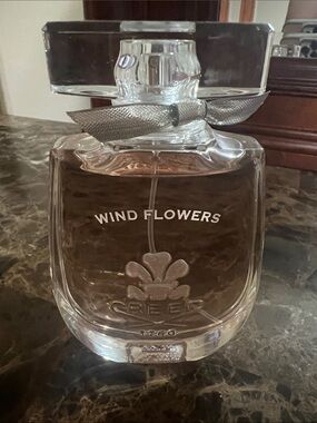 Creed Wind Flowers Clear Glass Bottle with Silver Bow Accent